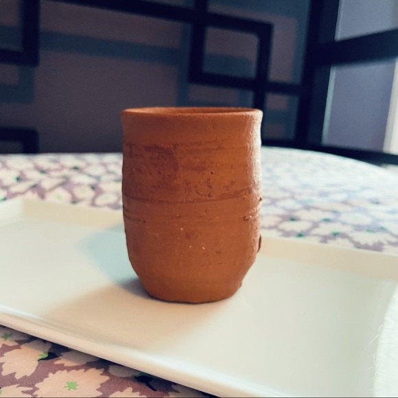 Handmade Red Mud Mini Vase - Picture 2 of 4